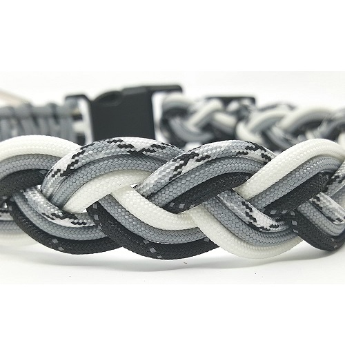 Paracord Dog Collar Review